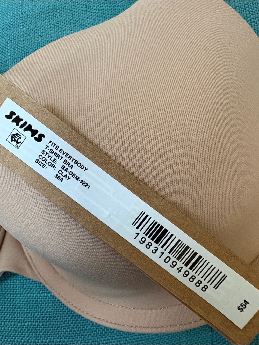Skims fits everybody t-shirt bra size 36A-new! - Picture 2 of 4